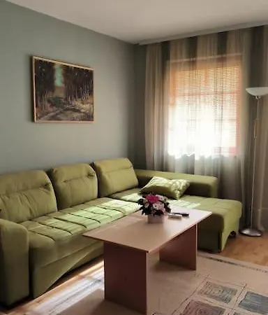 Cozy Ivana's דירה סקופיה