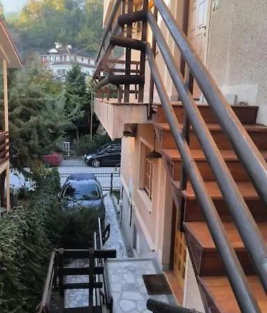 Cozy Ivana's דירה סקופיה